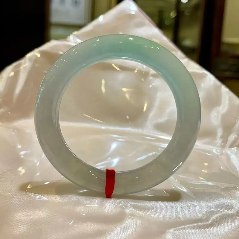 Light Green Jadeite Bangle